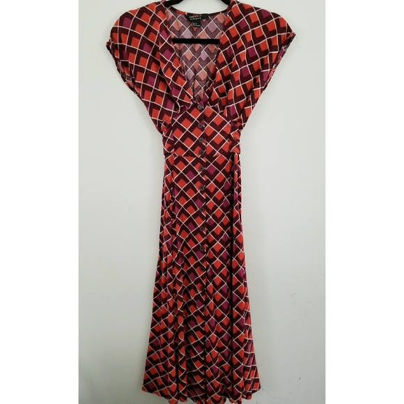 Forever 21 Tie-Front Geo Print Midi Dress - Picture 6 of 13